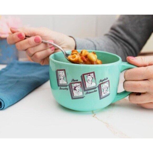 The Golden Girls Soup Mug w Vented Lid, Coffee, Lunch Cup , 24 Ounces - Picture 6 of 8